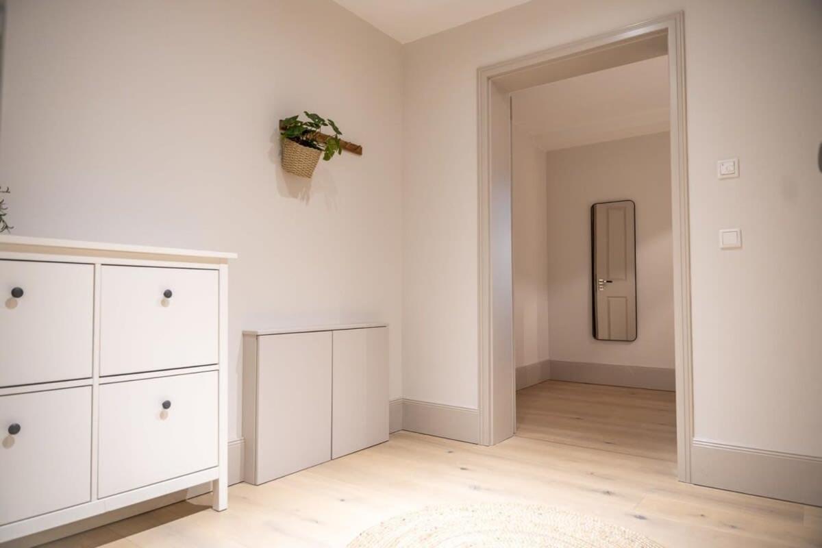 Spacious 3-Bedroom Apartment Near Eilbekpark Αμβούργο Εξωτερικό φωτογραφία