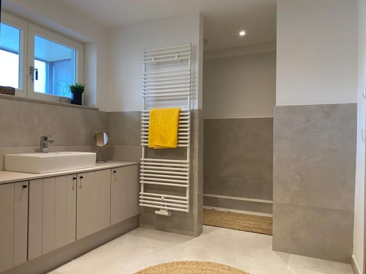 Spacious 3-Bedroom Apartment Near Eilbekpark Αμβούργο Εξωτερικό φωτογραφία